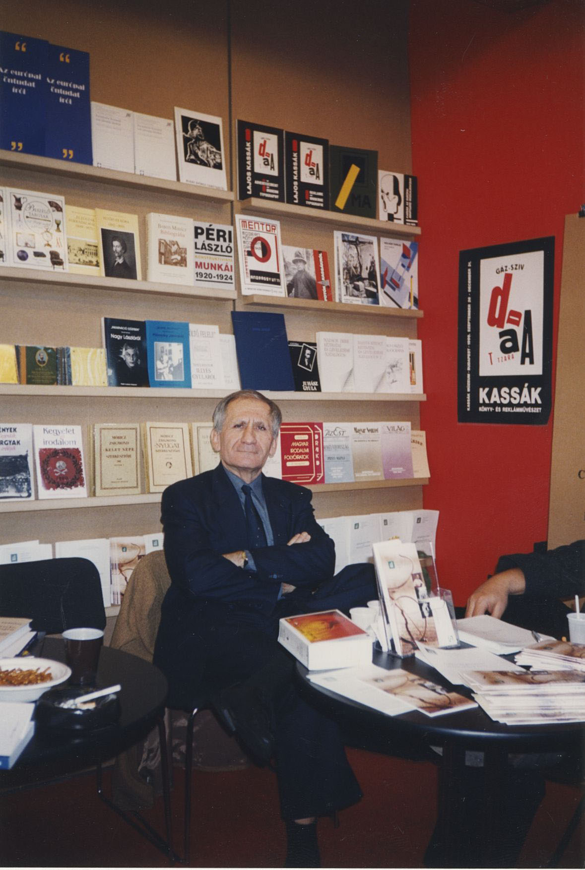 Csaplár Ferenc a Frankfurti Könyvvásáron, 1999 (Kassák Múzeum)