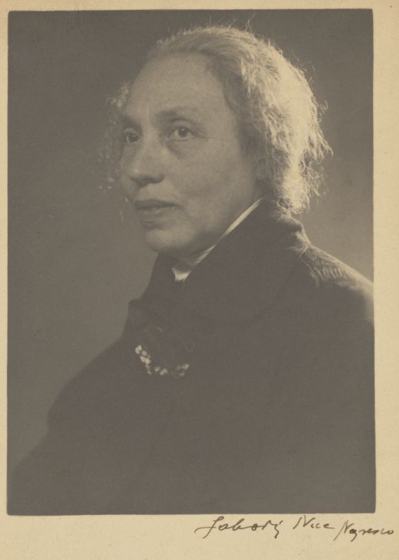     Portrait of Ilka Révai, Nice (Csaba Kajdi Collection) 