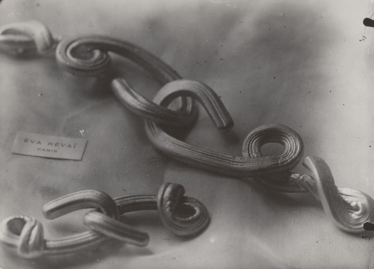      Jewellery designed by Éva Révai, 1920s (Csaba Kajdi Collection) 